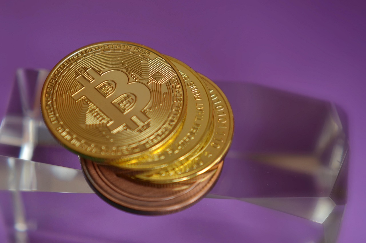 以太坊巨鲸投降！6.5万枚ETH做多仓位昨晚已近全数止损